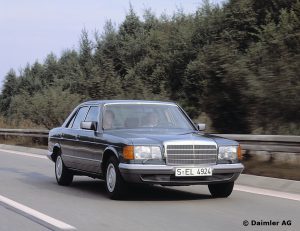 Mercedes-Benz-S-Klasse-Club-Nederland-S-Klasse-Sedan-W126-02-300x231