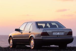 Mercedes-Benz-S-Klasse-Club-Nederland-S-Klasse-Sedan-W140-01-300x203