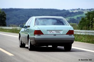 Mercedes-Benz-S-Klasse-Club-Nederland-S-Klasse-Sedan-W140-03-300x198