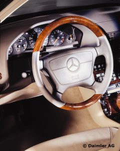 Mercedes-Benz-S-Klasse-Club-Nederland-S-Klasse-Sedan-W140-10-240x300